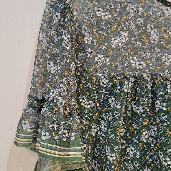 Max Studio Knit Mesh top Size:Large - Picture 3 of 10